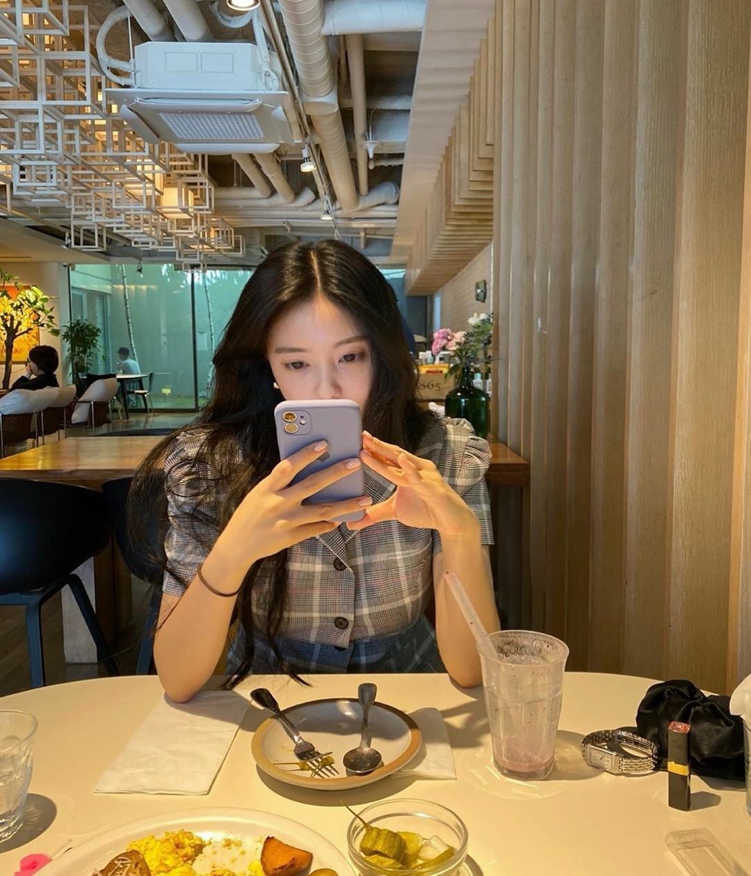 1 bữa ăn bằng cả ng&agrave;y lương: D&acirc;n t&igrave;nh t&igrave;m ra c&aacute;ch ăn ngon với mức gi&aacute; chỉ bằng 1 nửa, vẫn ăn h&agrave;ng ngon l&agrave;nh- Ảnh 1.