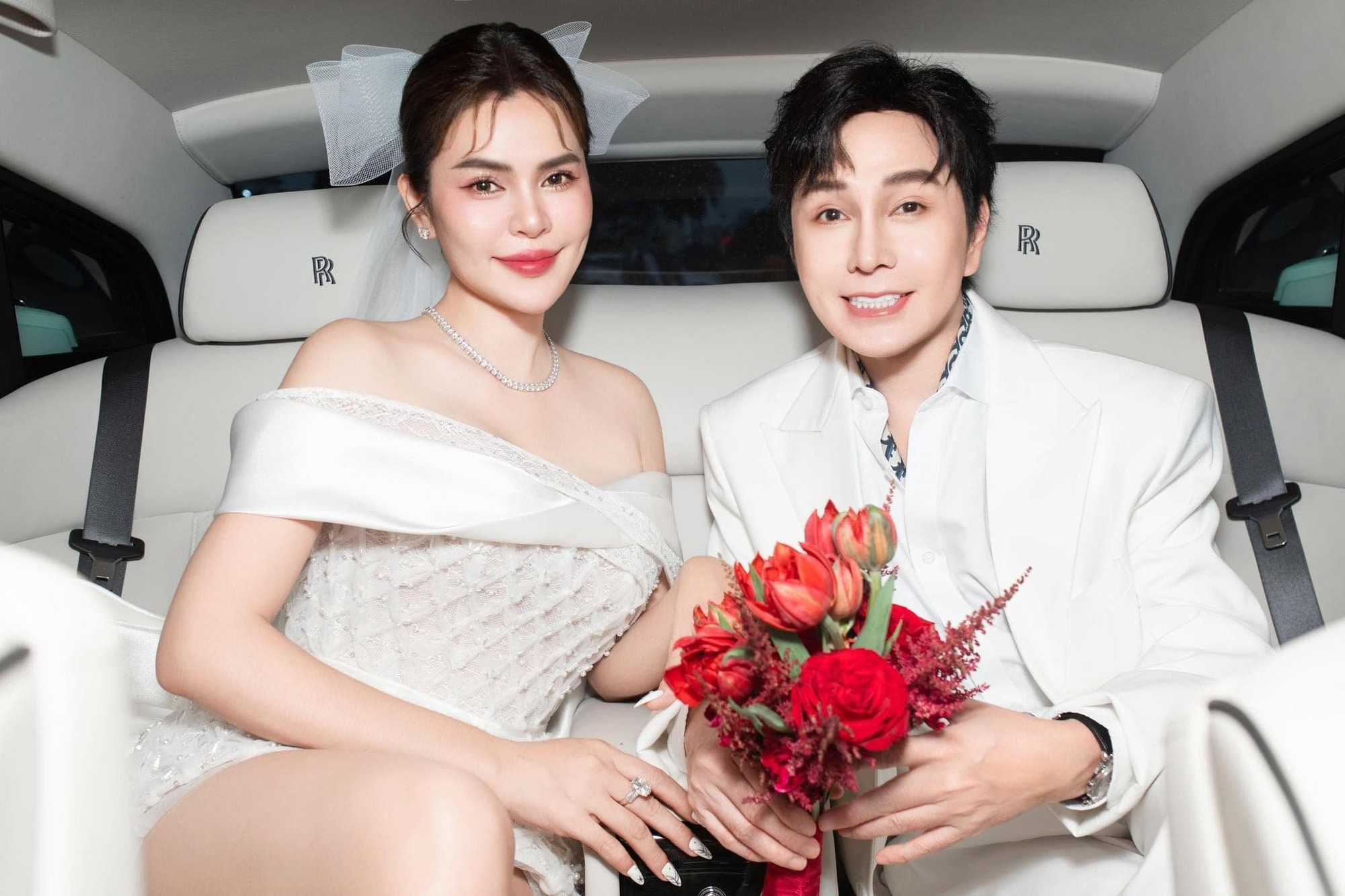 Đại gia c&oacute; 3 con ri&ecirc;ng, qu&ecirc; Vĩnh Long, SN 1979 đ&iacute;nh h&ocirc;n với nam NSƯT đ&igrave;nh đ&aacute;m, khen chồng tuyệt vời- Ảnh 2.