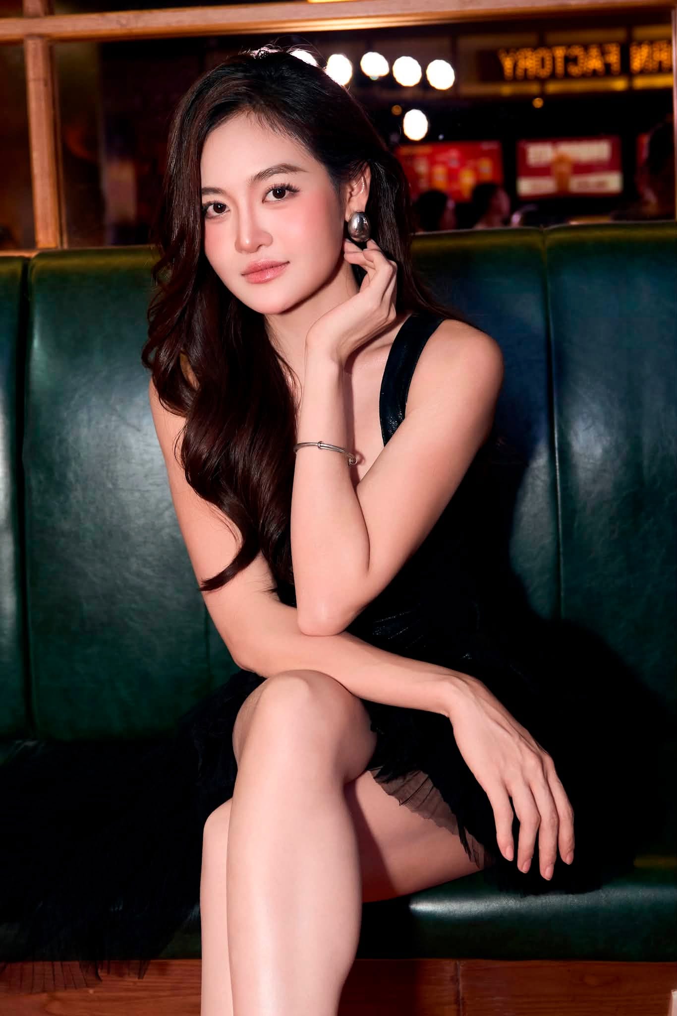 10 nữ diễn vi&ecirc;n đẹp nhất Việt Nam: Minh Hằng - Chi Pu out top, hạng 1 hội tụ tất cả tinh hoa tr&ecirc;n đời- Ảnh 7.