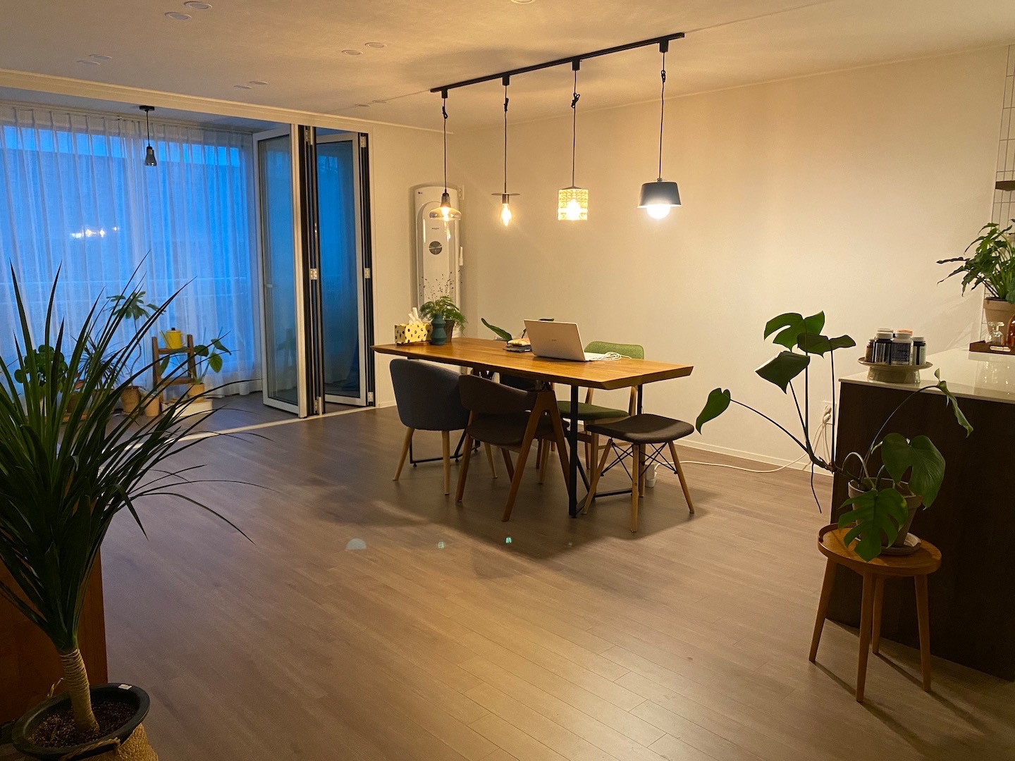 Ở tuổi 36, c&ocirc; g&aacute;i chọn sống như một &ldquo;b&agrave; cụ thanh thản&rdquo;: C&ocirc;ng việc đ&atilde; qu&aacute; mệt, nh&agrave; cửa nhất định phải thật đơn giản- Ảnh 4.