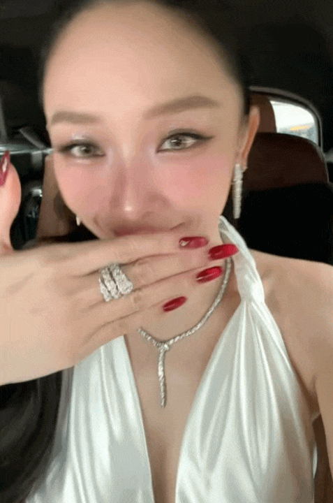 Nam ca sĩ khiến T&oacute;c Ti&ecirc;n &ldquo;kh&oacute; n&oacute;i th&agrave;nh lời&rdquo;, đẹp trai h&aacute;t hay m&agrave; cứ nhảy th&igrave; cả MXH chế "meme"!- Ảnh 5.