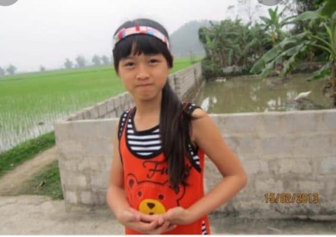 Hồi nhỏ ở qu&ecirc; ch&acirc;n lấm tay b&ugrave;n, c&ocirc; g&aacute;i đổi đời nhờ đẹp v&agrave; kh&eacute;o: Giờ l&agrave;m vợ Tổng gi&aacute;m đốc, h&agrave;ng hiệu k&iacute;n người- Ảnh 3.