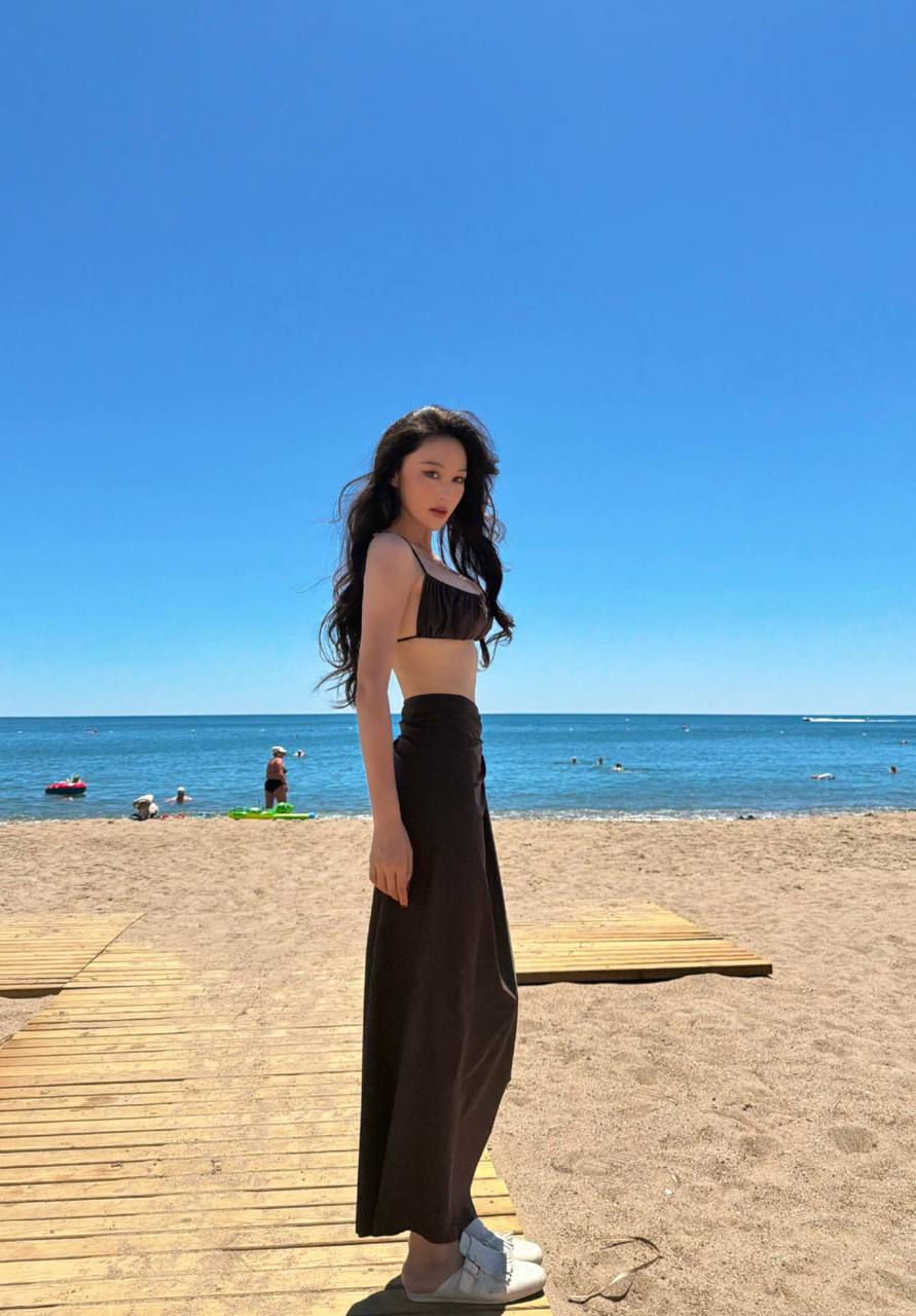 55 triệu người đứng h&igrave;nh khi t&igrave;nh địch Phạm Băng Băng diện bikini, 39 tuổi body vẫn đỉnh nhờ đ&acirc;u?- Ảnh 2.