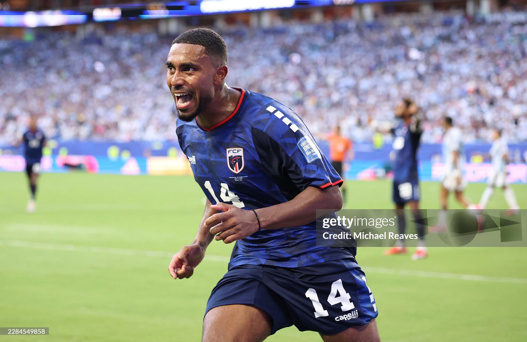 Vỡ oà cảm xúc: Cape Verde có bàn thắng gỡ hòa khiến nhà đương kim vô địch Argentina choáng váng - Ảnh 3.