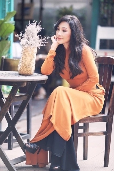 U70 trẻ đẹp cỡ n&agrave;y cả Việt Nam hiếm như nước giữa sa mạc: Đồng nghiệp cũng ngỡ ng&agrave;ng, vừa ngắm vừa ước- Ảnh 5.