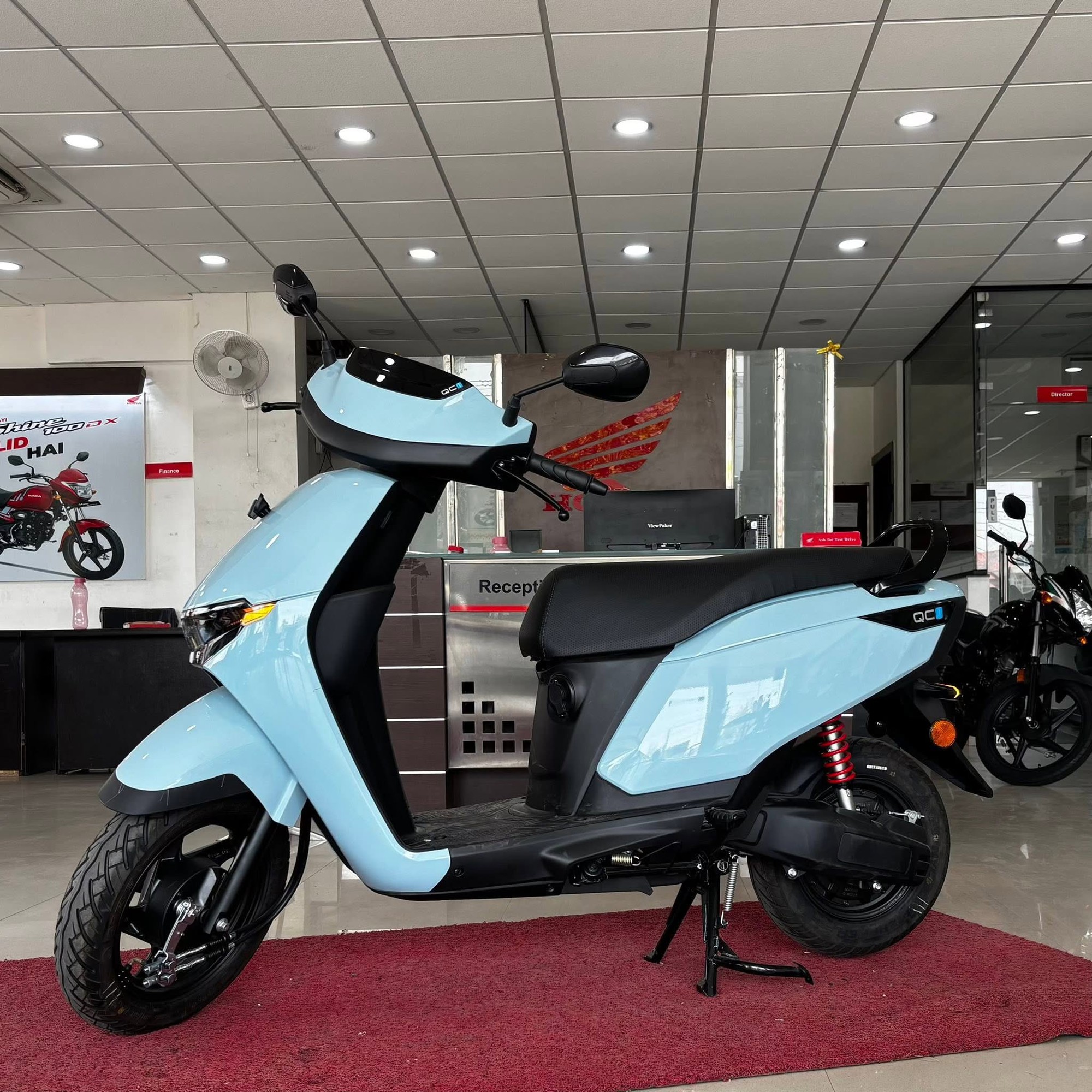 Xe m&aacute;y điện Honda dự đo&aacute;n về VN năm sau: Nhỏ gọn dễ d&ugrave;ng, gi&aacute; khoảng 30 triệu, cốp lớn hơn Vision- Ảnh 1.