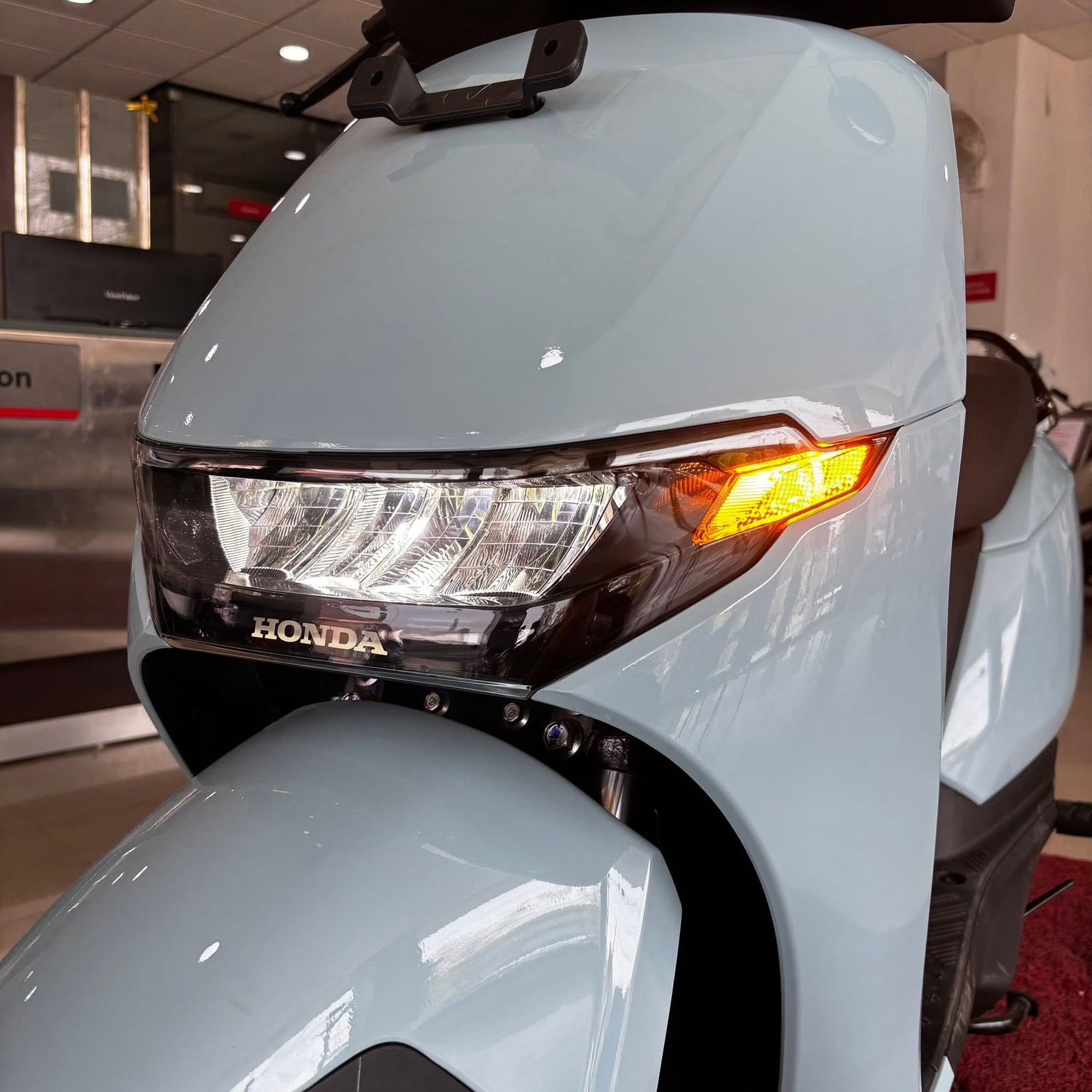 Xe m&aacute;y điện Honda dự đo&aacute;n về VN năm sau: Nhỏ gọn dễ d&ugrave;ng, gi&aacute; khoảng 30 triệu, cốp lớn hơn Vision- Ảnh 4.
