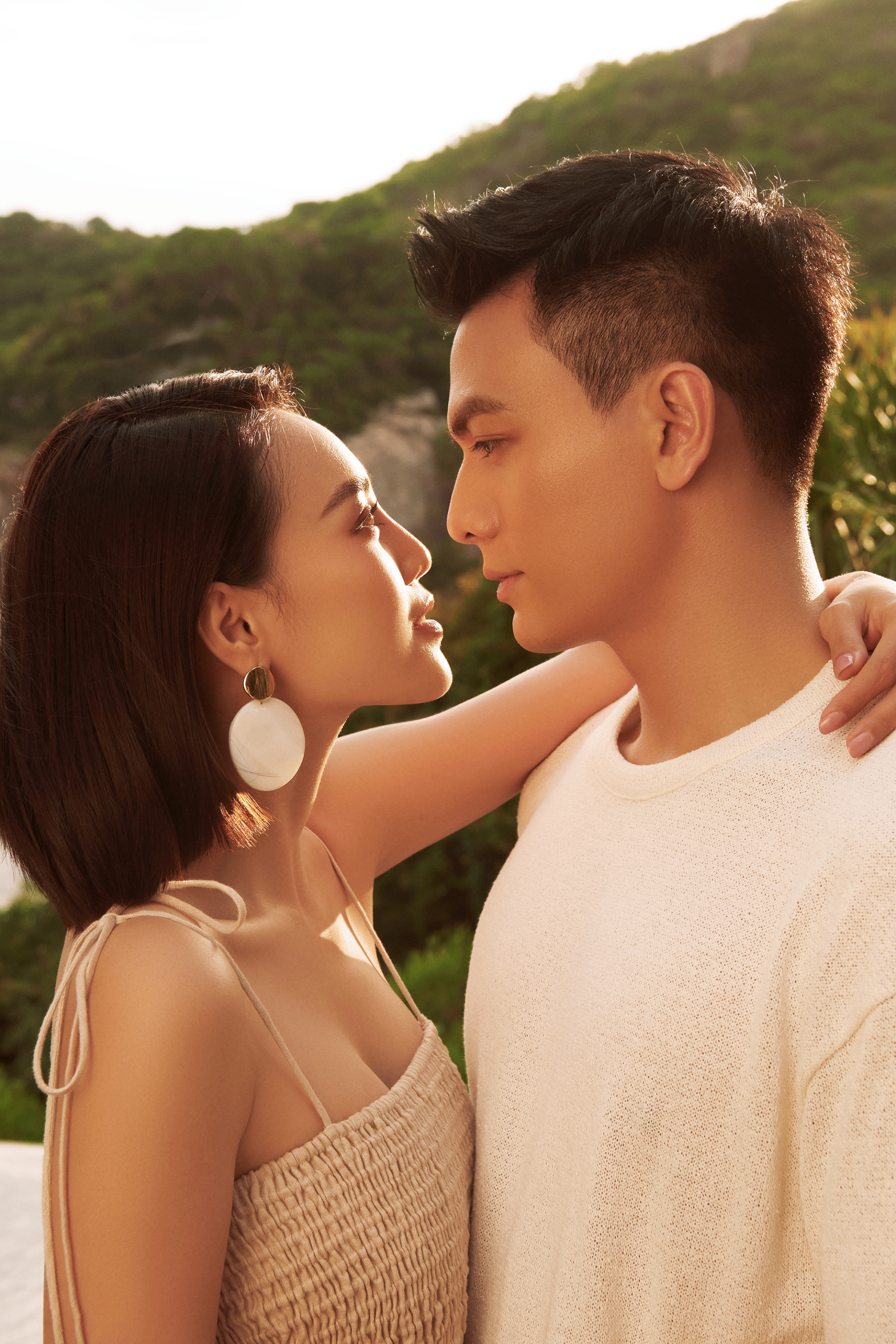 Cặp sao Việt đẹp như ti&ecirc;n đồng ngọc nữ, 8 năm được "đẩy thuyền" nay lộ hint đ&aacute;ng ngờ- Ảnh 3.