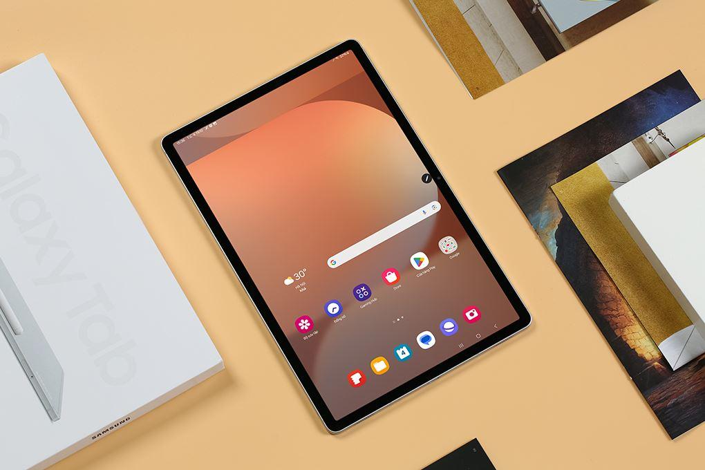 Camera trước 12MP của Tab S10+ có đủ tốt để họp trực tuyến? - Ảnh 1.