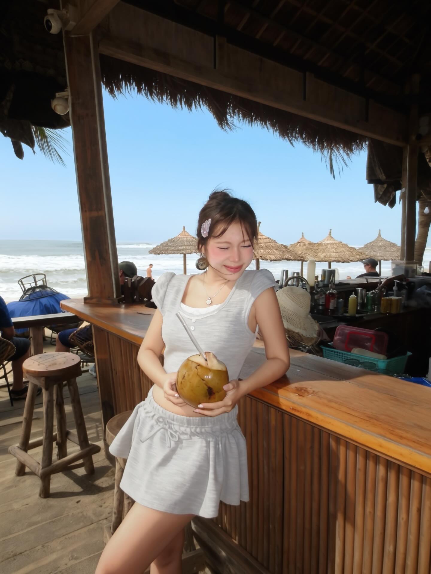 Vũ c&ocirc;ng Quốc T&iacute;t cầu h&ocirc;n 1 mỹ nh&acirc;n tr&ecirc;n đảo, &ldquo;soi&rdquo; profile vợ sắp cưới chấm 10 điểm xứng đ&ocirc;i - Ảnh 11.
