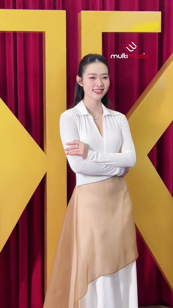 Vbiz c&oacute; mẹ 1 con đẹp đến mức kh&ocirc;ng ai d&aacute;m đứng cạnh, chỉ Kim Tuyến mới khắc chế được nhan sắc n&agrave;y- Ảnh 2.