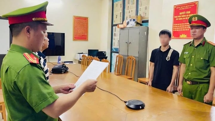 Khởi tố nh&acirc;n vi&ecirc;n l&aacute;i xe du lịch khiến nữ du kh&aacute;ch Anh tử nạn ở Tuy&ecirc;n Quang- Ảnh 1.