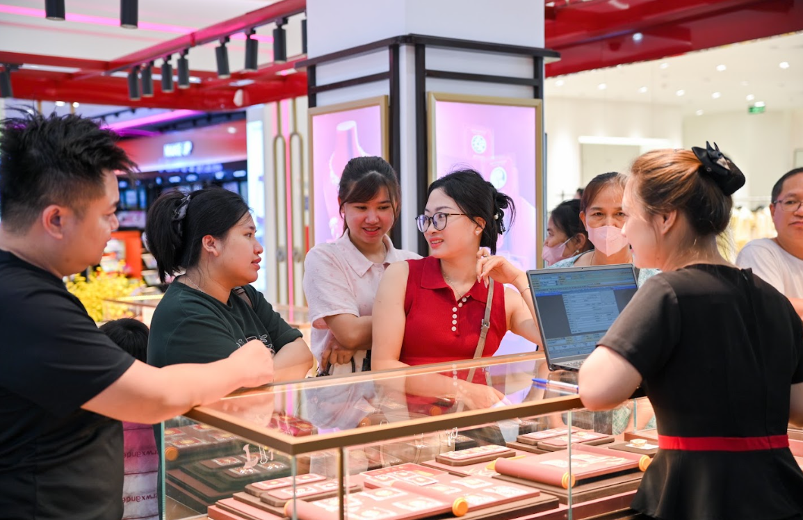 Bảo Tín Mạnh Hải tổ chức Mega Opening tại TP.HCM: Khai trương đồng loạt 11 cửa hàng, tung hàng chục nghìn ưu đãi và quà tặng- Ảnh 3.
