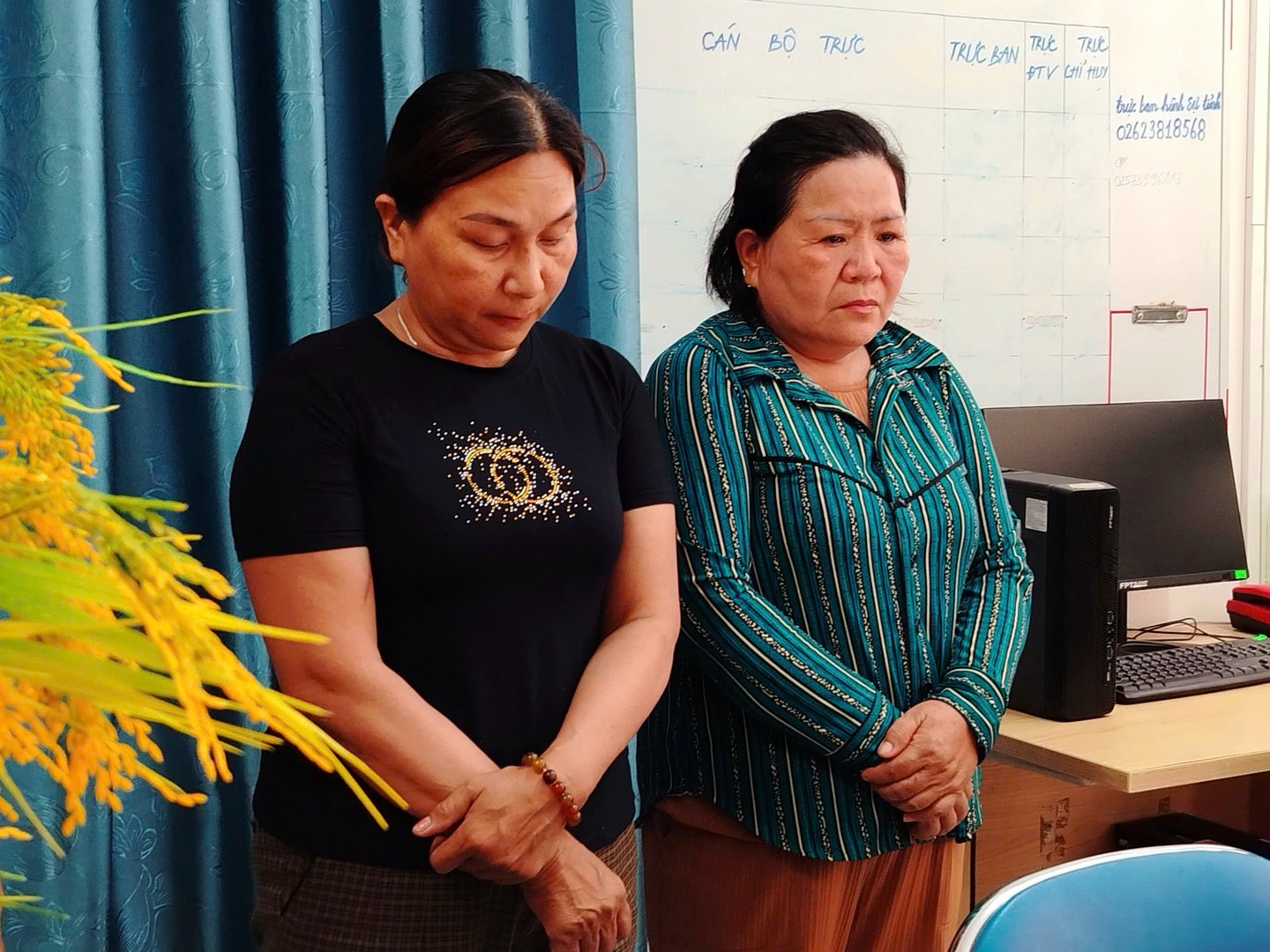 Thi h&agrave;nh lệnh bắt tạm giam t&igrave;nh nguyện vi&ecirc;n Th&aacute;i Thị Hồng Thắm SN 1972- Ảnh 1.