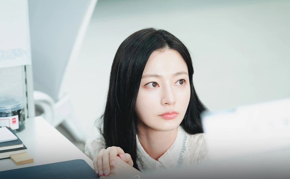 Mỹ nh&acirc;n đẹp nức tiếng ti&ecirc;u tan sự nghiệp v&igrave; scandal bạo lực học đường cấp độ 8, nạn nh&acirc;n kể lại 90 ph&uacute;t bị h&agrave;nh hung g&acirc;y sốc- Ảnh 3.