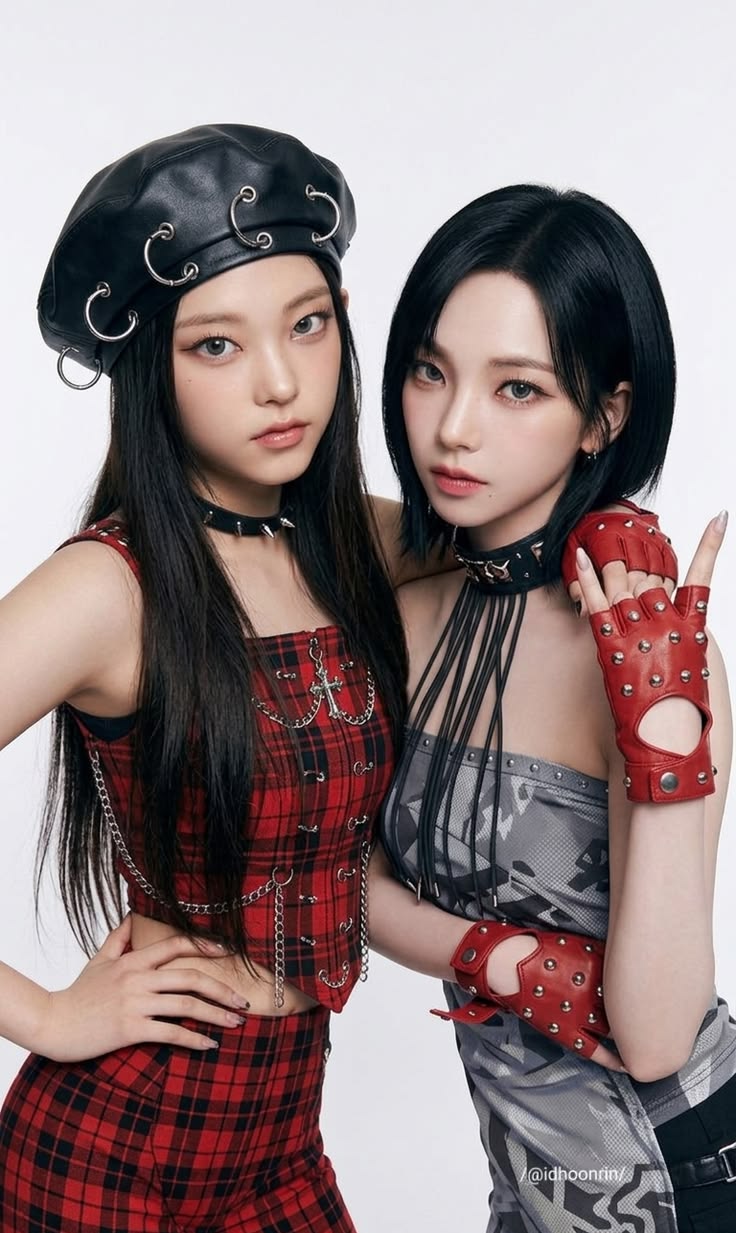 6 tổ hợp kỳ quan của showbiz: Chị em BLACKPINK cạnh nhau l&agrave; h&oacute;a thần, cặp kế thừa di sản nhan sắc sẽ c&ograve;n b&ugrave;ng nổ - Ảnh 6.