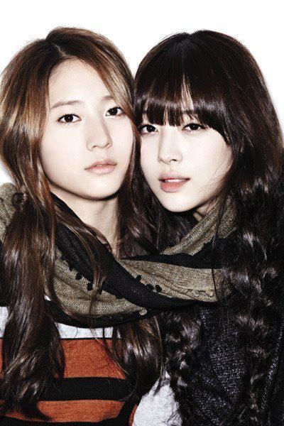 6 tổ hợp kỳ quan của showbiz: Chị em BLACKPINK cạnh nhau l&agrave; h&oacute;a thần, cặp kế thừa di sản nhan sắc sẽ c&ograve;n b&ugrave;ng nổ - Ảnh 4.