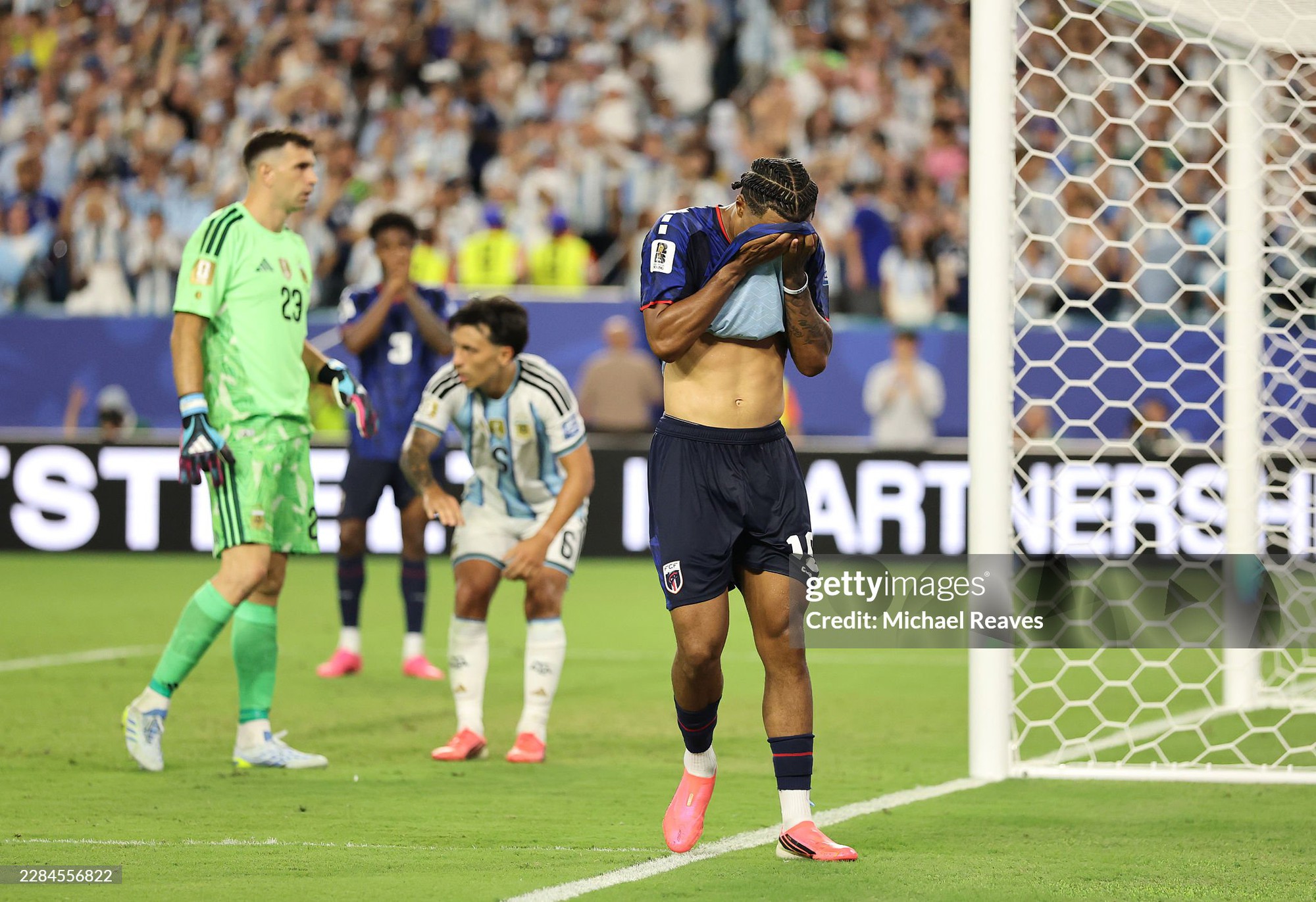 Nước mắt đã rơi nhưng Cape Verde ngẩng cao đầu rời World Cup 2026, họ đã khiến Messi và Argentina có 120 phút nghẹt thở - Ảnh 7.