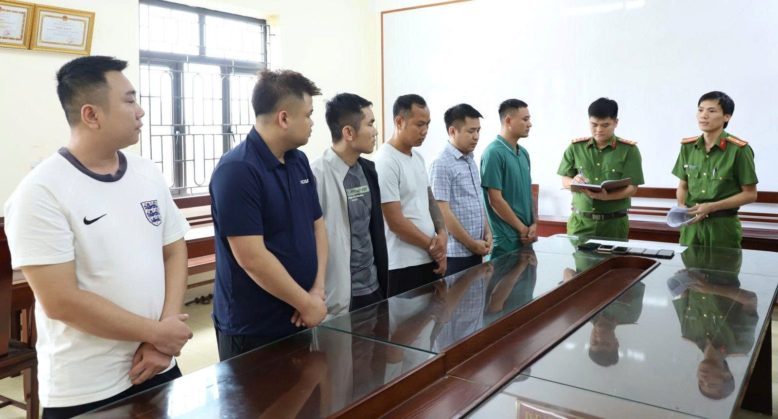 Ph&aacute;t hiện t&agrave;i khoản nhiều giao dịch li&ecirc;n tục l&ecirc;n tới 350 tỷ đồng chỉ trong 1 ng&agrave;y: C&ocirc;ng an điều tra Phạm Xu&acirc;n Thủy- Ảnh 1.