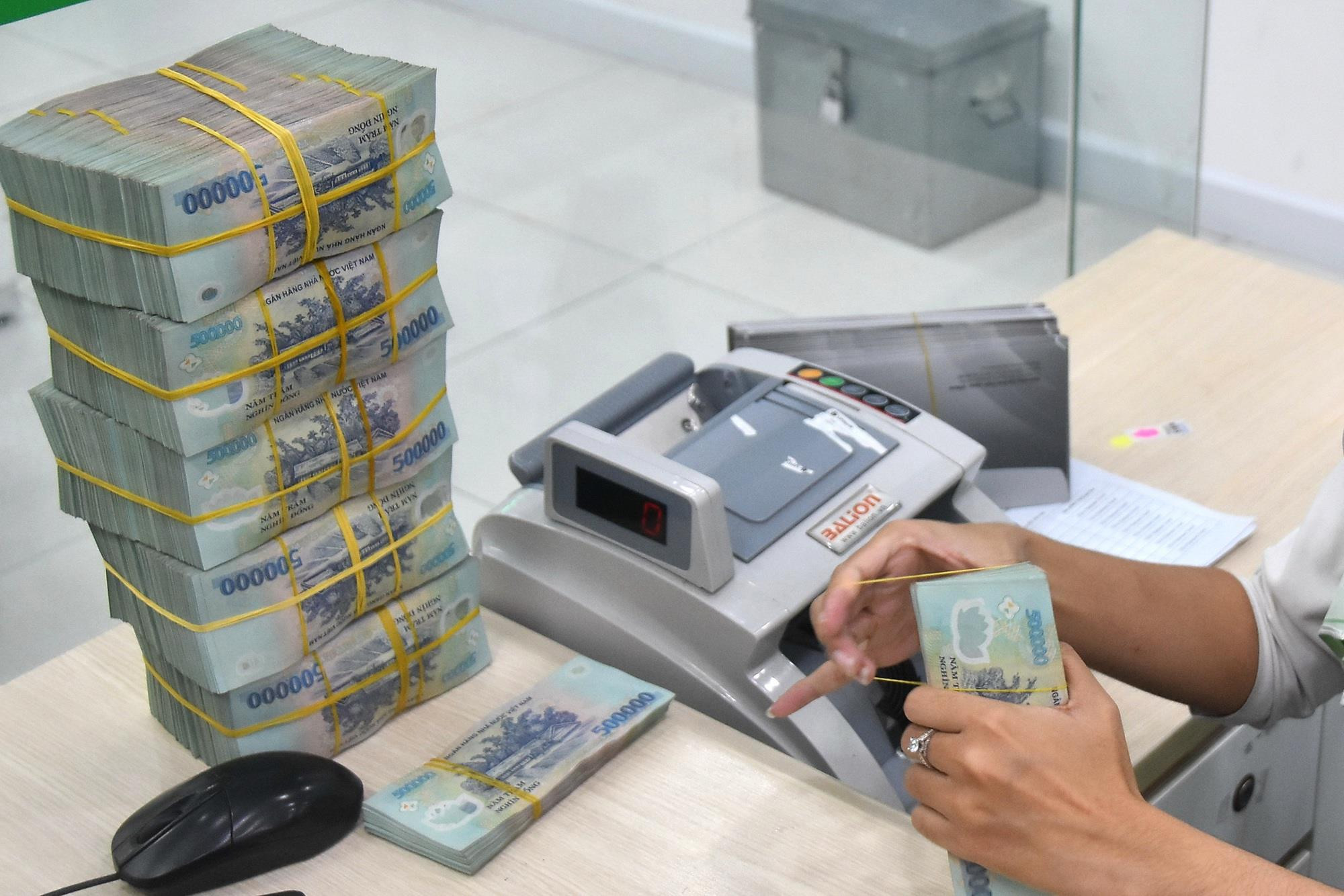 L&atilde;i suất ng&acirc;n h&agrave;ng 5/7 tại Agribank, Vietcombank, BIDV, VietinBank, MB, Sacombank, HDBank,...- Ảnh 1.