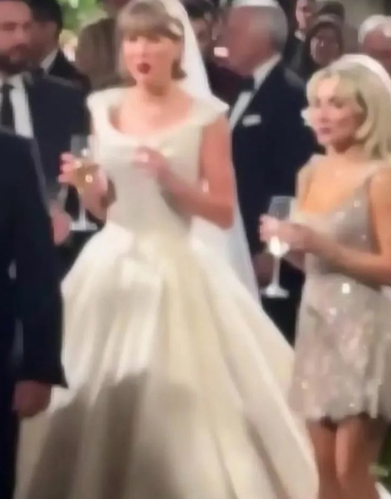 Chi tiết nhỏ - đẳng cấp cao trong đ&aacute;m cưới triệu đ&ocirc; của Taylor Swift- Ảnh 7.