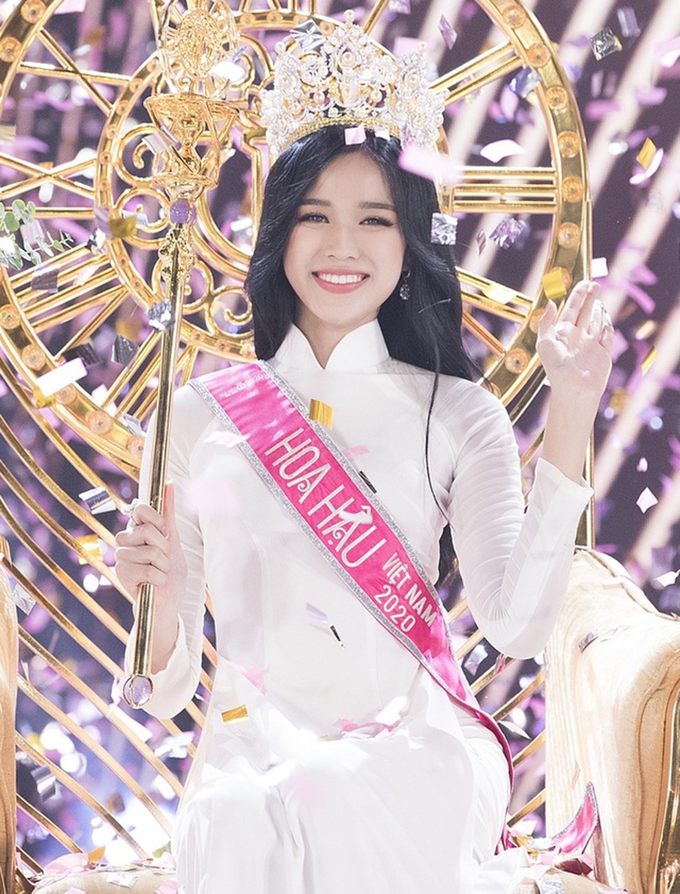 Hoa hậu qu&ecirc; Thanh Ho&aacute; từng lội ruộng đi cấy: Nay lấy chồng thiếu gia tập đo&agrave;n ngh&igrave;n tỷ, đi nước ngo&agrave;i như đi chợ- Ảnh 1.