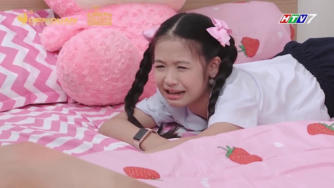 Sao nh&iacute; đẹp nhất Vbiz bị kh&aacute;n giả quay lưng chỉ v&igrave; 1 quyết định, cứ xuất hiện l&agrave; netizen cầu xin &ldquo;quay đầu đi&rdquo;- Ảnh 7.