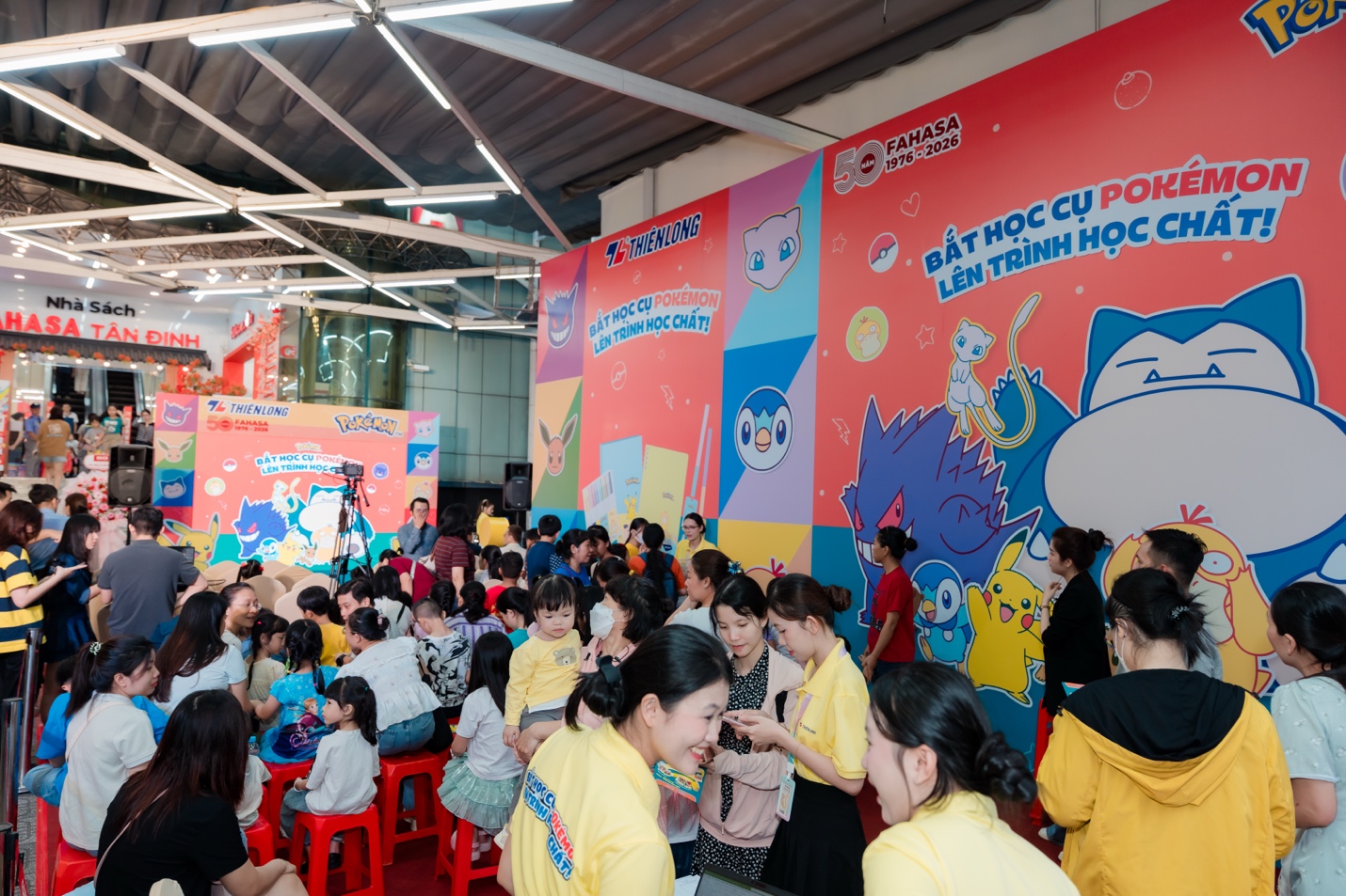 Fahasa v&agrave; Thi&ecirc;n Long ra mắt bộ học cụ Pokemon bản quyền - Ảnh 1.