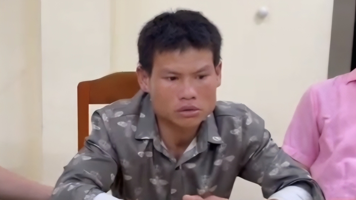 Giả mua dưa để bắt c&oacute;c b&eacute; g&aacute;i 4 tuổi, nghi phạm sa lưới sau gần 3 giờ- Ảnh 2.
