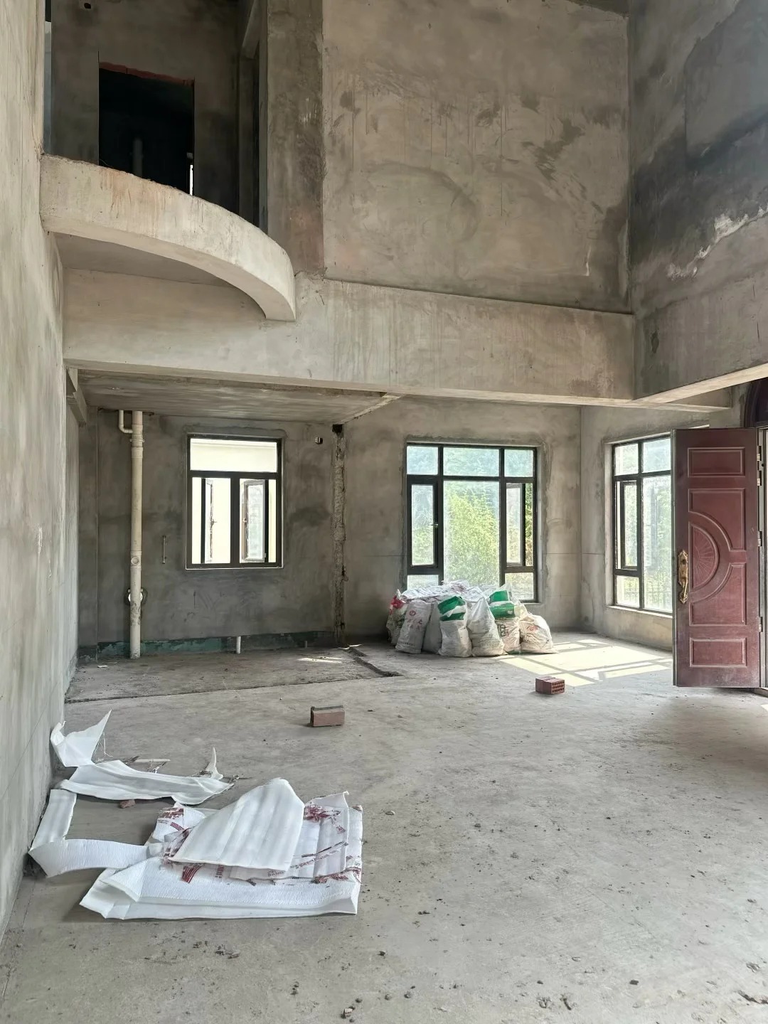 Mẹ đơn th&acirc;n chi 1,2 tỷ cải tạo biệt thự ở c&ugrave;ng bạn trai 24 tuổi - Ảnh 3.