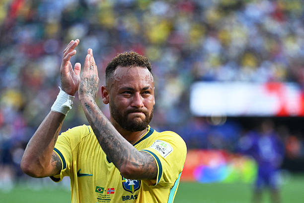 Neymar: Chàng hoàng tử mãi mãi không thể làm Vua - Ảnh 1.