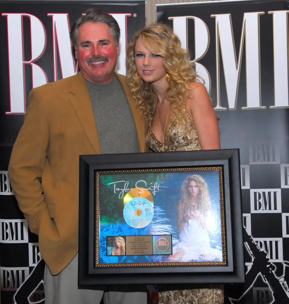 Taylor Swift nhận tin buồn ngay trong ngày trọng đại- Ảnh 1.