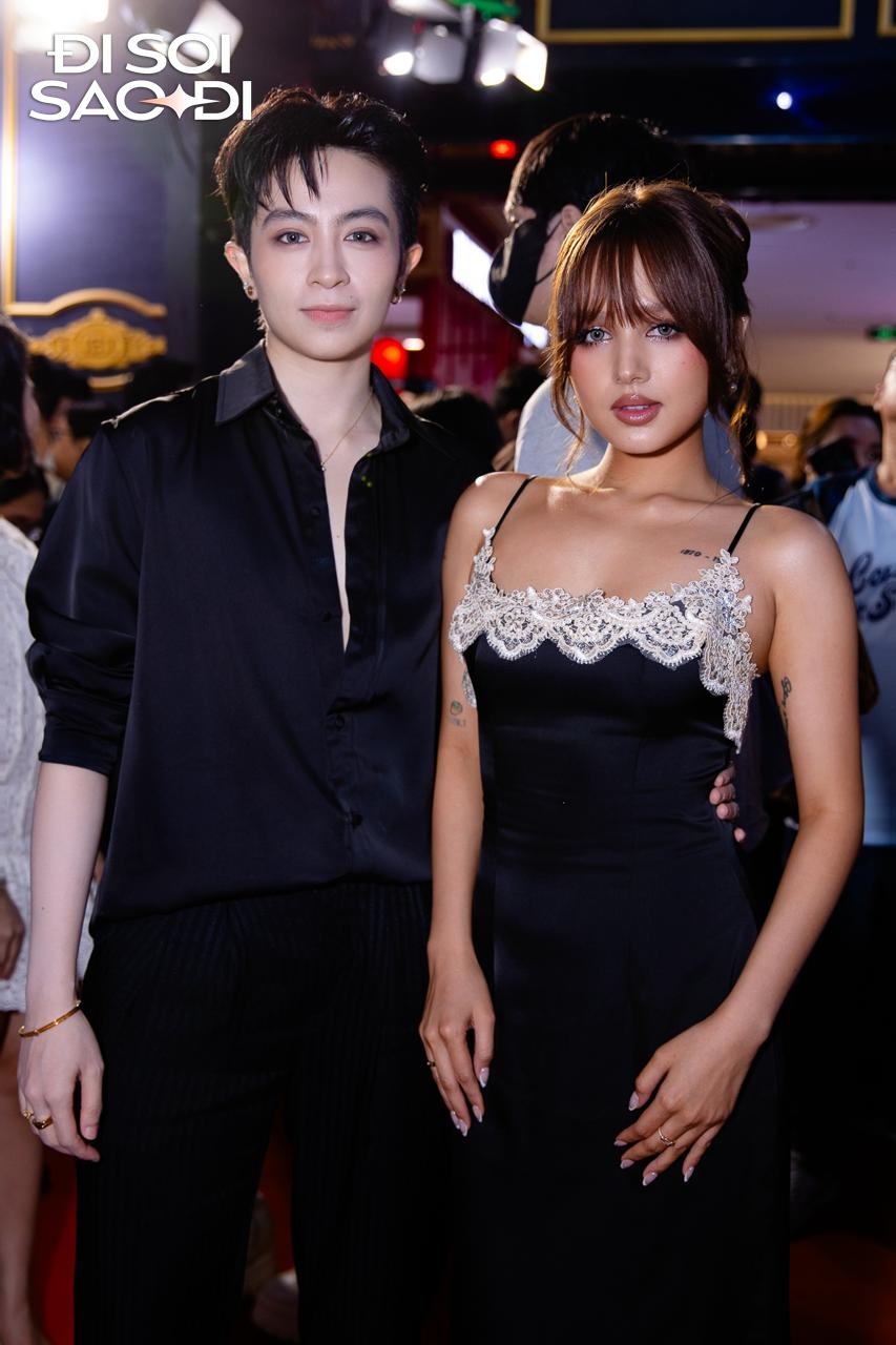 Thảm đỏ HOT nhất hôm nay: Xoài Non đẹp quá sức chịu đựng, Tóc Tiên - Trần Ngọc Vàng chỉ nhìn nhau cũng tình bể bình- Ảnh 8.