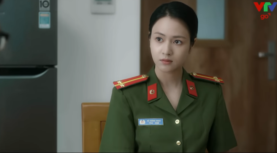 Mỹ nhân VTV chỉ đổi kiểu tóc mà cả triệu người sục sôi: Người đẹp làm gì cũng đẹp, khen xinh nhất giờ vàng chả sai- Ảnh 4.
