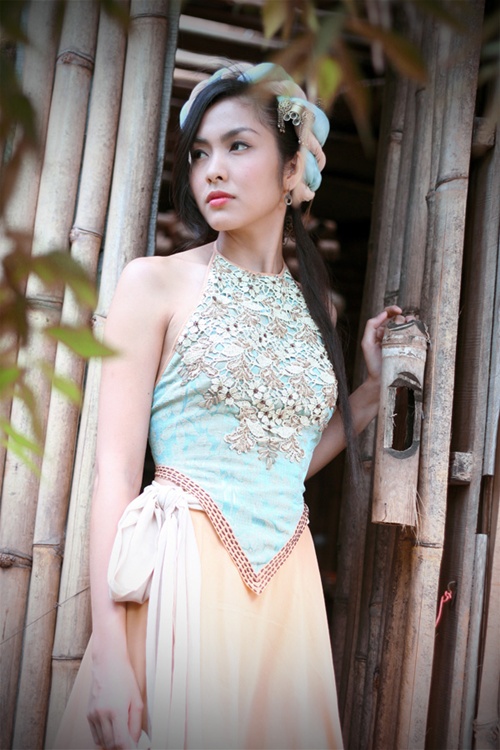 Tăng Thanh H&agrave; đẹp từng centimet- Ảnh 18.