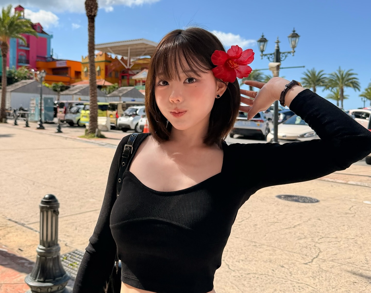 Hot mom cao 1m48 mặt trẻ như học sinh, kiếm 3 tỷ trong 10 ph&uacute;t, l&agrave; ai? - Ảnh 1.