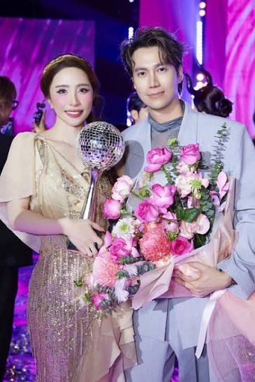 Cặp diễn vi&ecirc;n Việt 7 năm vướng tin hẹn h&ograve; nay lại b&iacute; mật  c&ugrave;ng đi du lịch ở Nga- Ảnh 6.