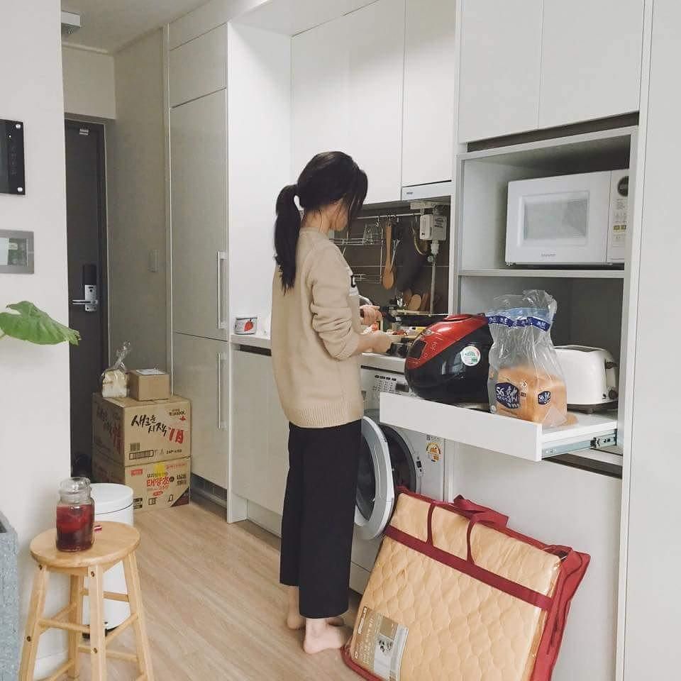 Thu nhập 50 triệu/th&aacute;ng, thu&ecirc; gi&uacute;p việc theo giờ để đổi lấy thời gian cho gia đ&igrave;nh, người vợ vẫn bị mẹ chồng ch&ecirc; "sướng qu&aacute; h&oacute;a lười"- Ảnh 2.