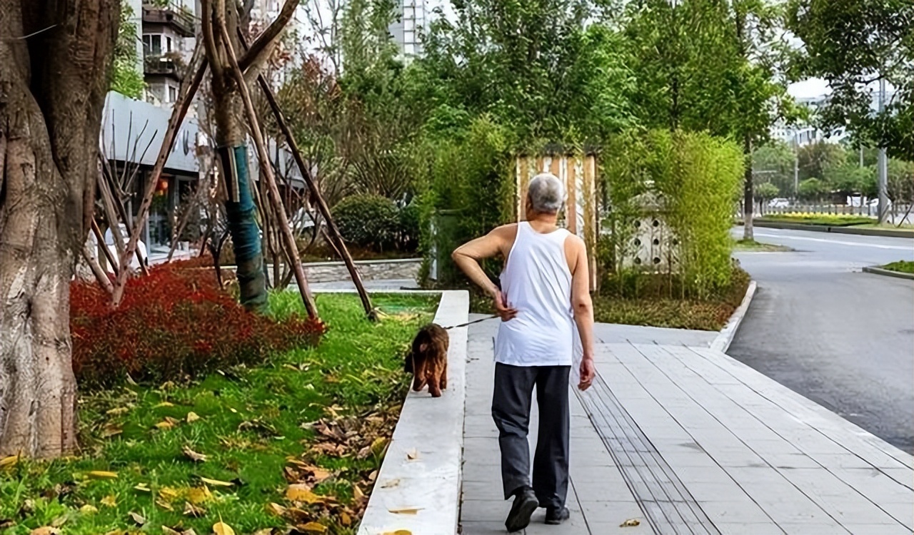 Nhiều người b&aacute;n căn hộ tầng cao để chuyển về chung cư cũ: Sau v&agrave;i năm ở mới nhận ra m&igrave;nh đ&atilde; trả tiền cho qu&aacute; nhiều thứ kh&ocirc;ng thực sự d&ugrave;ng- Ảnh 1.