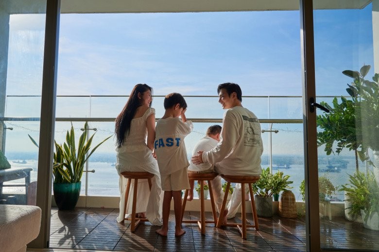 &ldquo;Ti&ecirc;n đồng ngọc nữ" của showbiz: Sống trong căn hộ đẹp thơ mộng, view hướng thẳng s&ocirc;ng Đồng Nai- Ảnh 6.