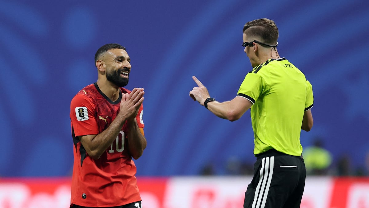 Căng rồi: LĐBĐ Ai Cập chính thức đệ đơn kiện lên FIFA, tố trọng tài "dàn xếp" thiên vị Messi!- Ảnh 1.
