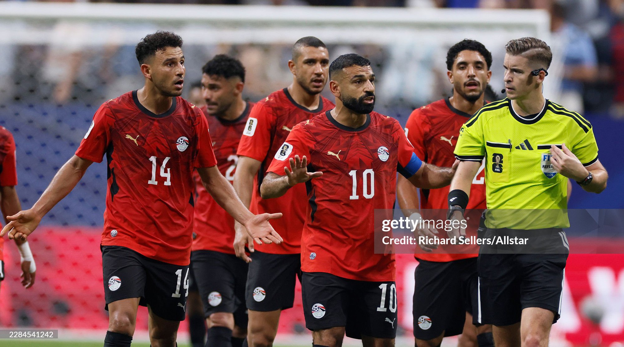 Mohamed Salah chán chả buồn nói về trọng tài trận Argentina 3-2 Ai Cập: "Ai cũng thấy rồi đấy!"- Ảnh 1.