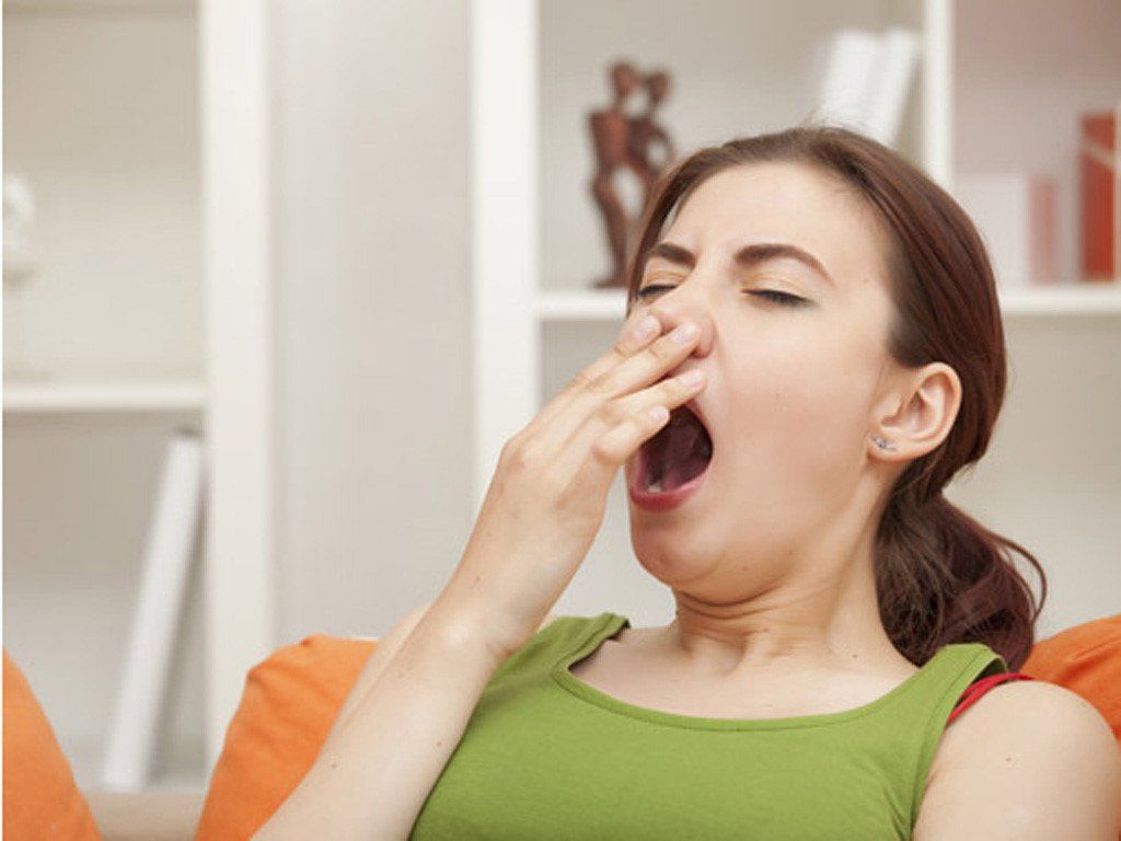 Thường xuy&ecirc;n buồn ngủ sau khi ăn: Dấu hiệu tuyến tụy "qu&aacute; sức" dễ bị đ&aacute;i th&aacute;o đường - Ảnh 1.