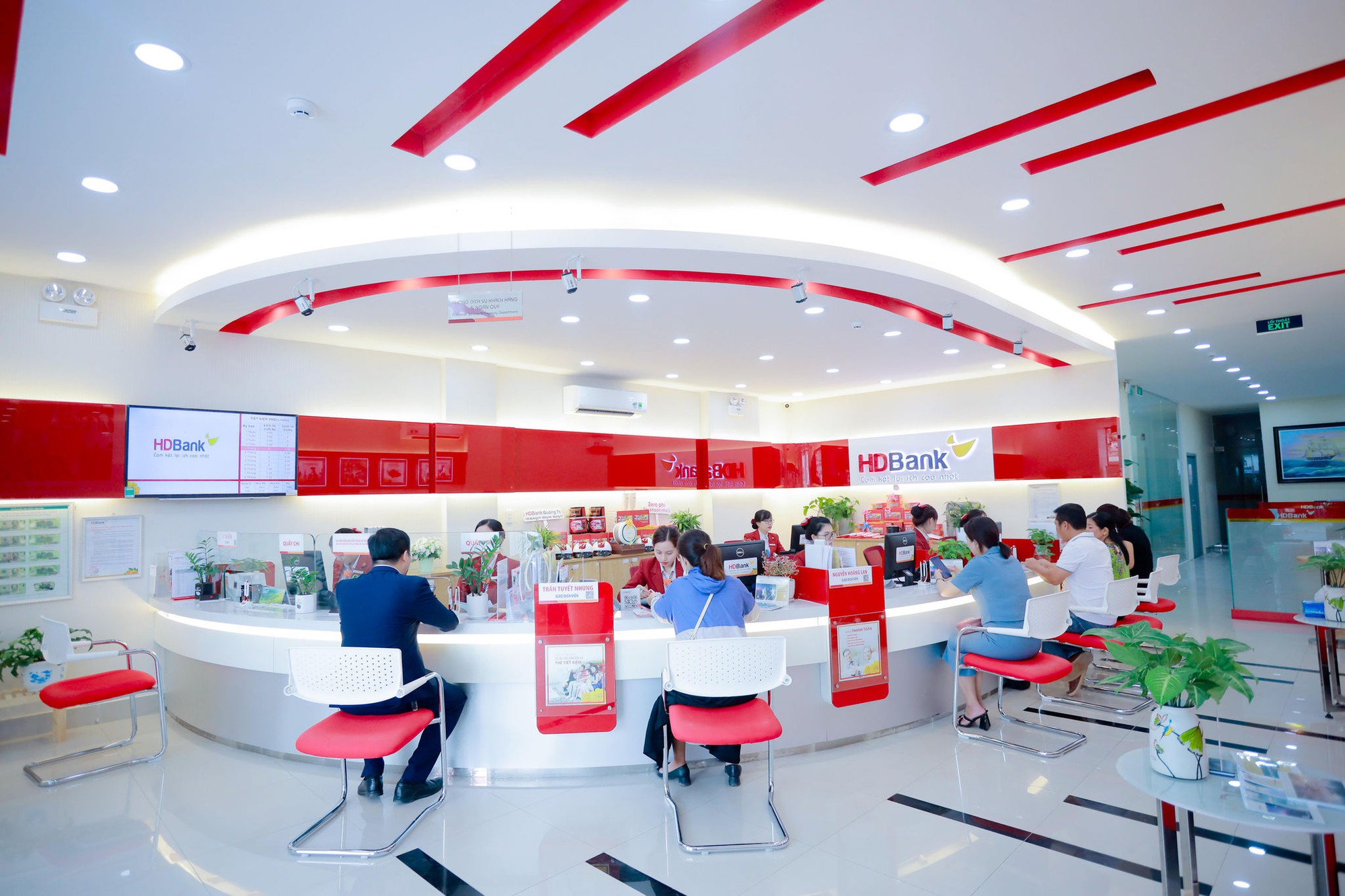 L&atilde;i suất ng&acirc;n h&agrave;ng HDBank mới nhất th&aacute;ng 7/2026: Gửi kỳ hạn n&agrave;o c&oacute; l&atilde;i suất cao nhất?- Ảnh 1.