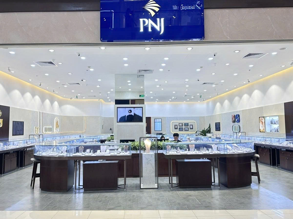 HĐQT PNJ c&ocirc;ng bố kế hoạch mua lại cổ phiếu quỹ để bảo vệ gi&aacute; trị của c&ocirc;ng ty - Ảnh 1.