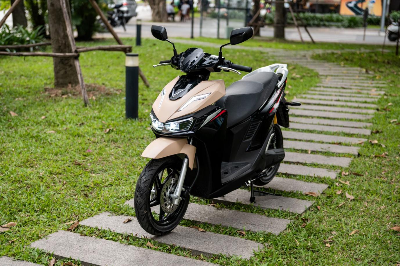 VinFast Viper đổi pin tiện, leo dốc khỏe: Xe điện cho người thích chất thể thao - Ảnh 1.
