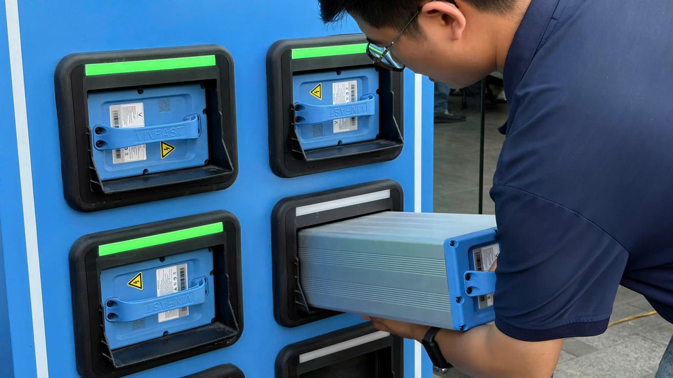 VinFast Viper đổi pin tiện, leo dốc khỏe: Xe điện cho người thích chất thể thao - Ảnh 2.