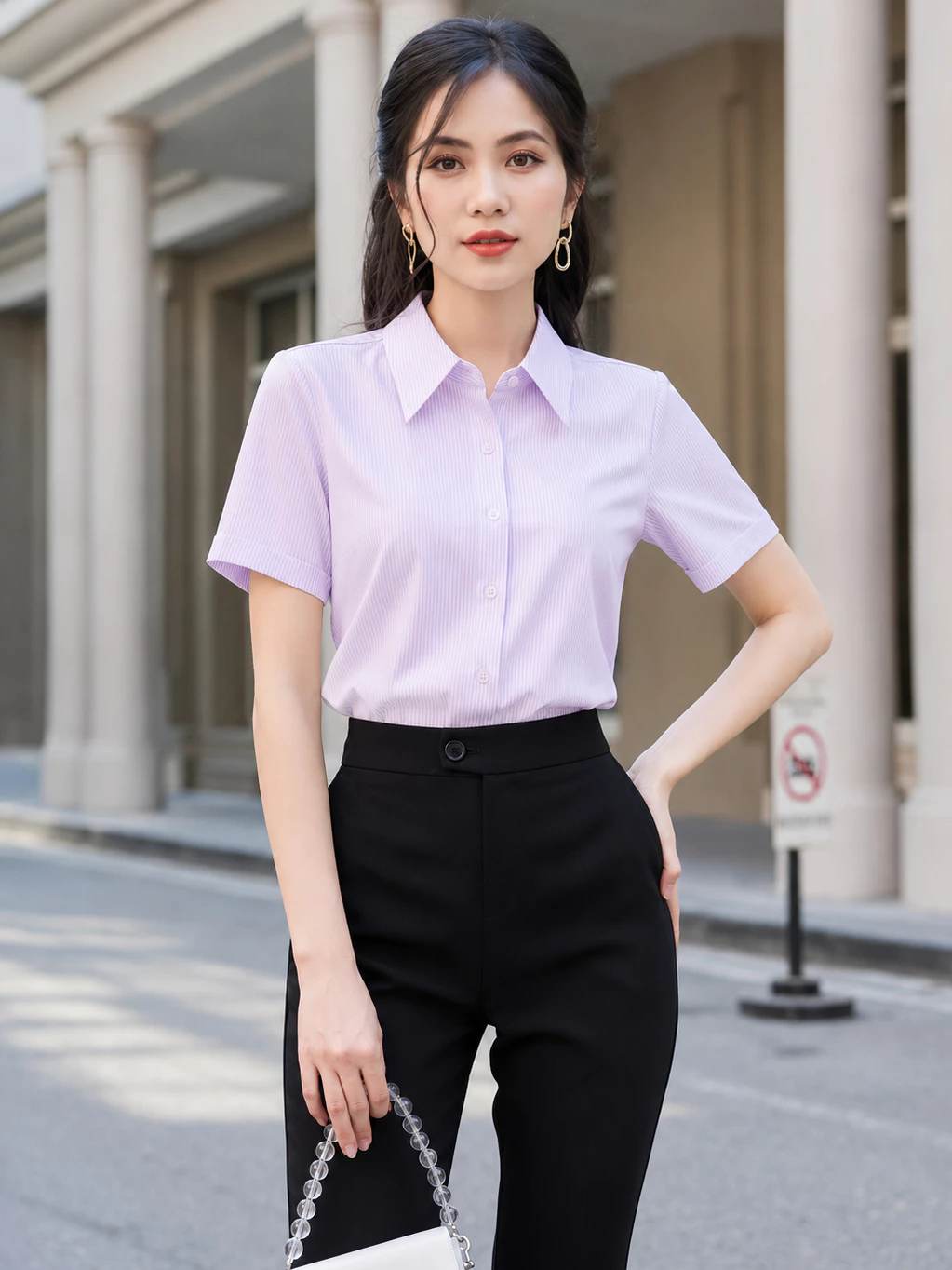 C&oacute; 1 kiểu sơ mi c&agrave;ng mặc c&agrave;ng trẻ: Hội s&agrave;nh điệu diện suốt m&ugrave;a h&egrave; kh&ocirc;ng ch&aacute;n - Ảnh 12.