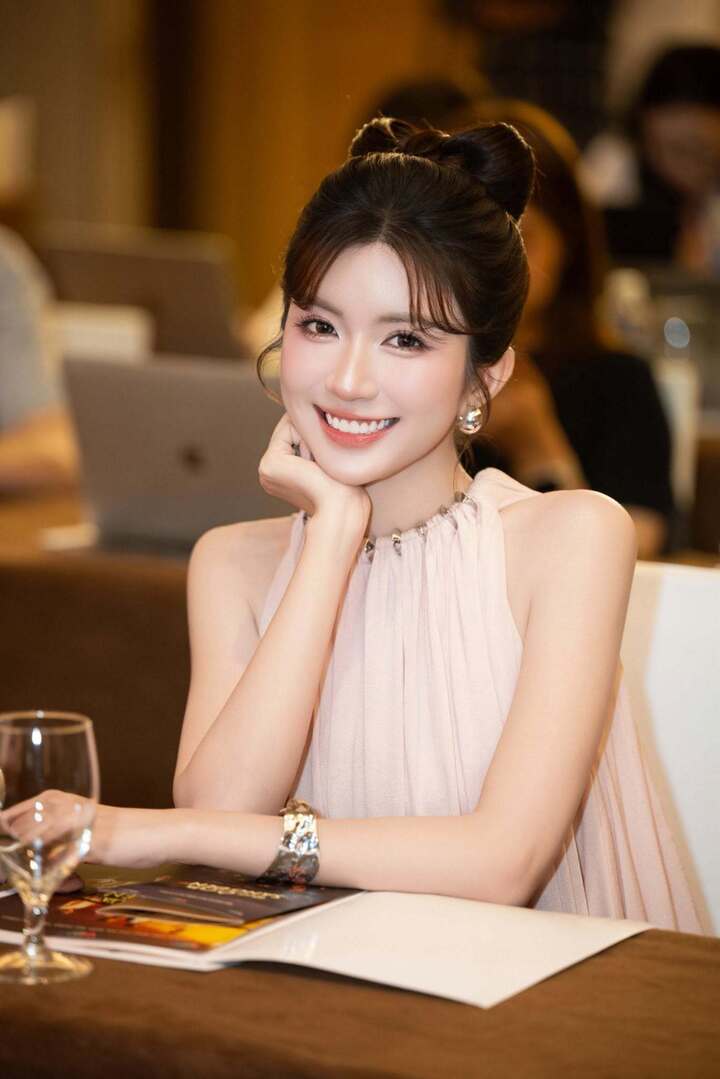 Nữ diễn vi&ecirc;n đang g&acirc;y ức chế nhất tr&ecirc;n phim giờ v&agrave;ng VTV- Ảnh 5.