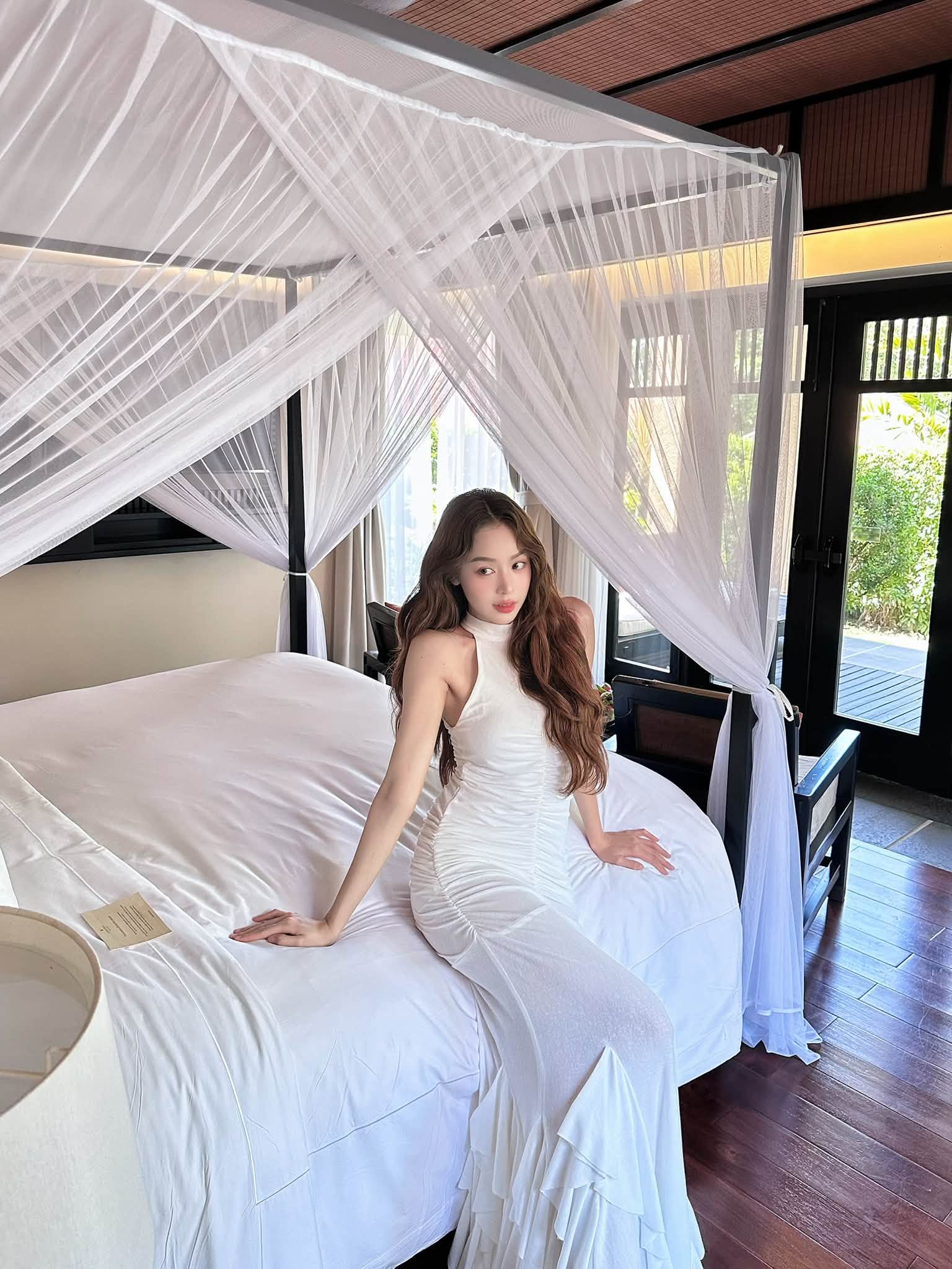 Mỹ nữ rơi lệ khiến 3 triệu người muốn che chở: Nhan sắc ngọt ng&agrave;o trong trẻo, gu thời trang được khen kh&ocirc;ng ngớt- Ảnh 5.